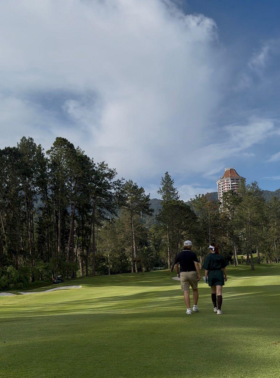 Expansion and civilization golf course moment